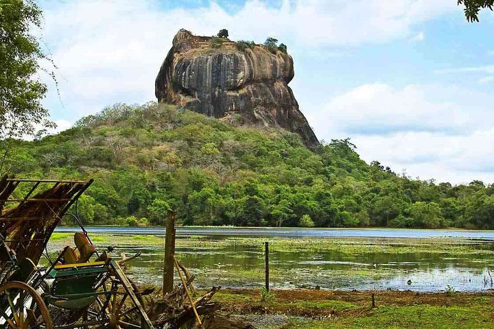 Sigiriya and Dambulla from Colombo - Photo 1 of 7